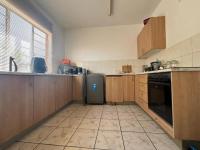 Kitchen of property in Greenhills
