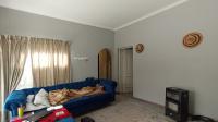 Lounges - 72 square meters of property in Paulshof