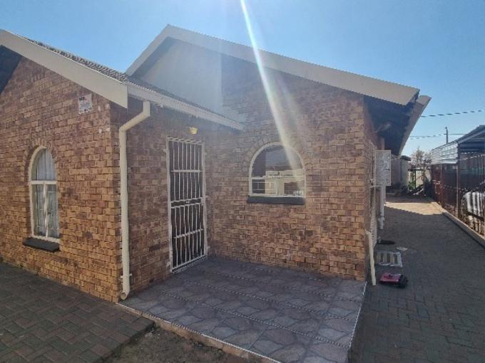 3 Bedroom House for Sale For Sale in Blomanda - MR632660