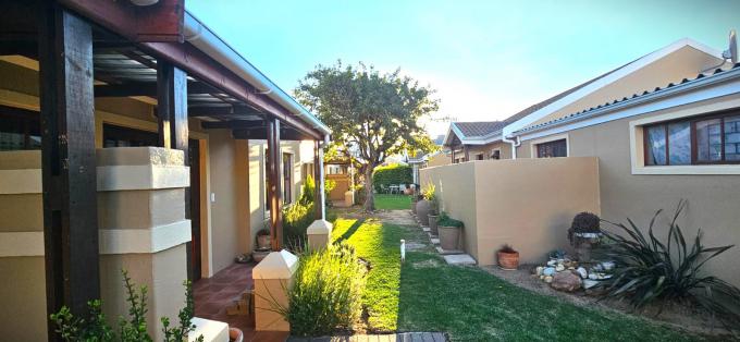 2 Bedroom Sectional Title for Sale For Sale in Strand - MR632688