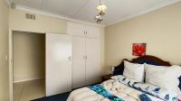 Bed Room 1 - 17 square meters of property in Arcon Park