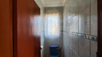 Bathroom 1 - 5 square meters of property in Daveyton