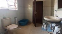 Bathroom 1 - 10 square meters of property in Sagewood