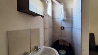 Staff Bathroom - 3 square meters of property in Kookrus