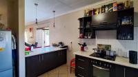 Kitchen - 13 square meters of property in Kookrus