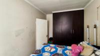Bed Room 1 - 13 square meters of property in Kookrus