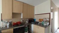 Kitchen - 11 square meters of property in Karenpark