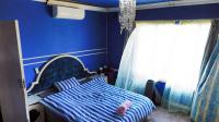 Main Bedroom - 17 square meters of property in Silverglen