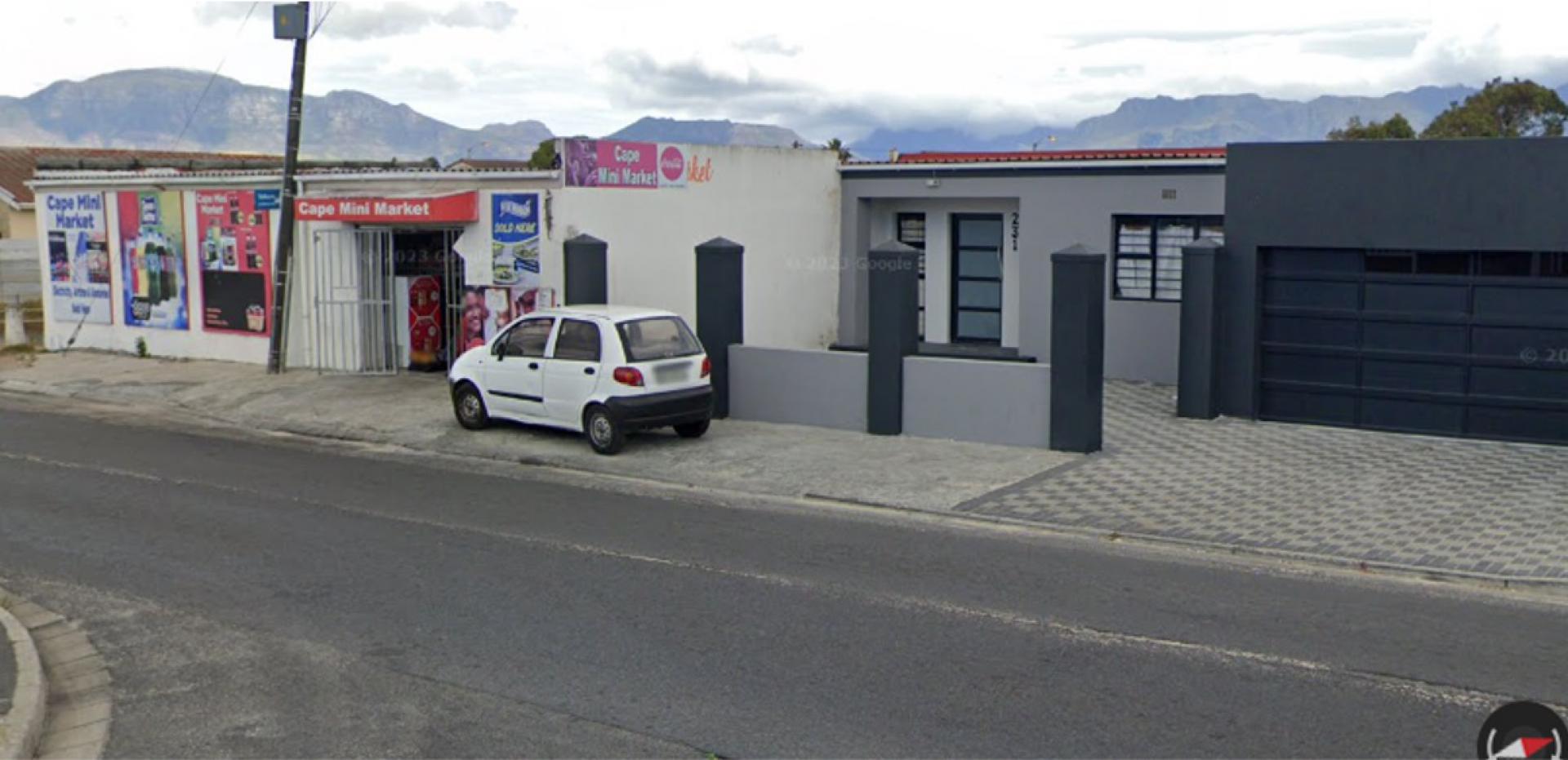  of property in Grassy Park