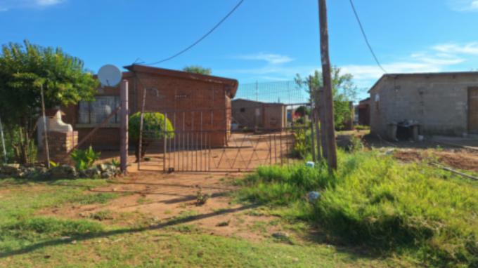 SA Home Loans Sale in Execution 3 Bedroom House for Sale in Mangaung - MR633308