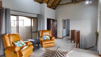 Dining Room - 21 square meters of property in Phezulu