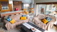 Lounges - 26 square meters of property in Phezulu