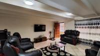 Lounges - 30 square meters of property in Vaalpark