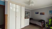 Bed Room 1 - 28 square meters of property in Northwold