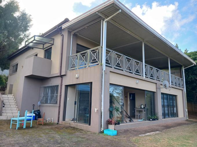 6 Bedroom House for Sale For Sale in Port Edward - MR633524