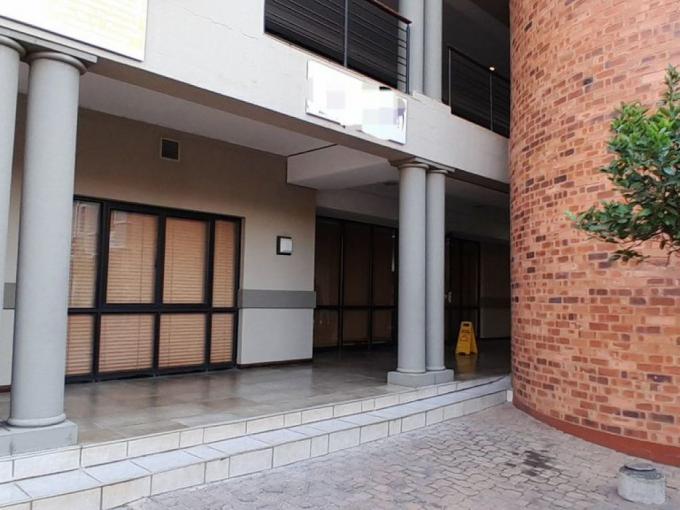 Commercial to Rent in Rustenburg - Property to rent - MR633605