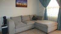 Lounges - 14 square meters of property in Olifantsvlei 327-Iq