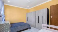 Bed Room 2 of property in Protea Glen