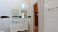 Main Bathroom - 8 square meters of property in The Orchards