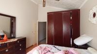 Bed Room 3 - 15 square meters of property in The Orchards