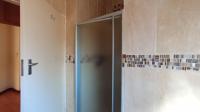 Bathroom 1 - 11 square meters of property in The Orchards