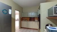 Kitchen - 17 square meters of property in Faerie Glen