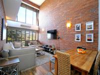 Dining Room of property in Atholl Gardens