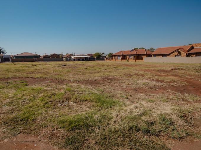 Land for Sale For Sale in Soshanguve - MR633801