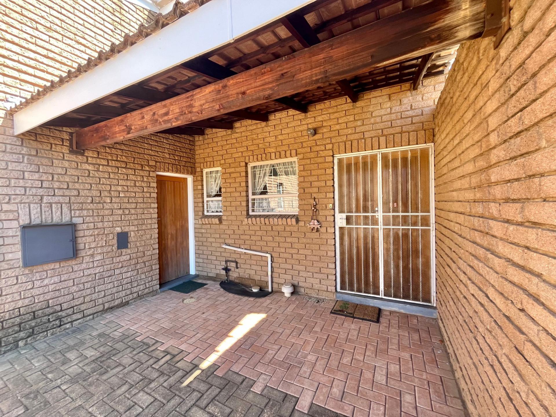  of property in Oudorp