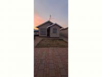 House to Rent for sale in Protea Glen