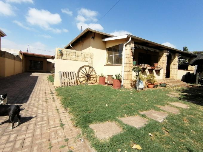 3 Bedroom House for Sale For Sale in Krugersdorp - MR634073