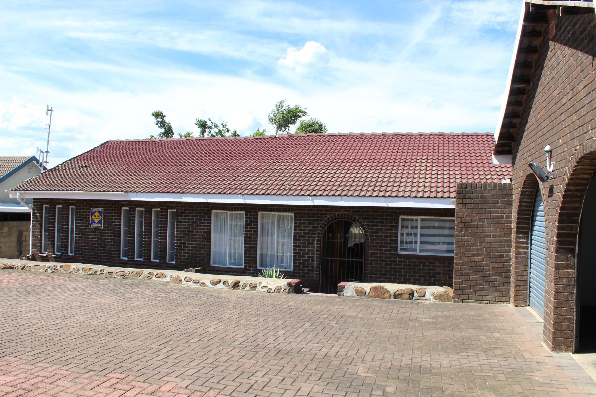 Front View of property in Ladysmith