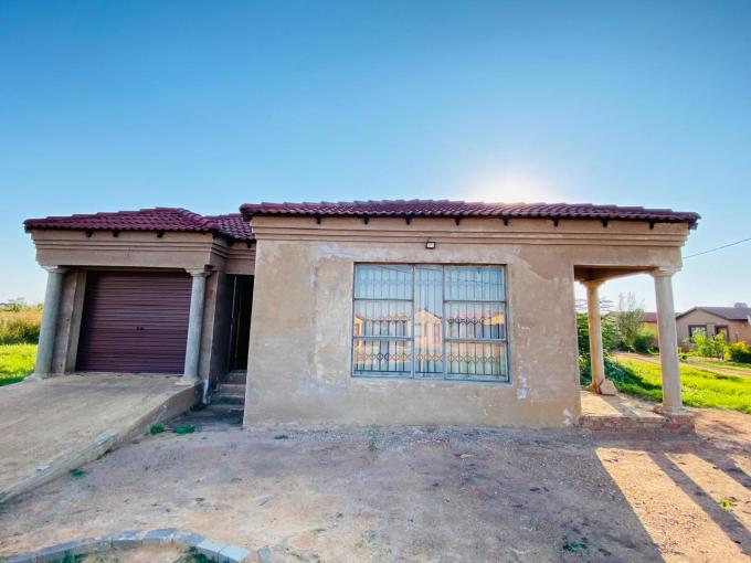 2 Bedroom House for Sale For Sale in Soshanguve - MR634104