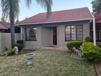 3 Bedroom 2 Bathroom Simplex for Sale for sale in Geelhoutpark