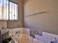 Bathroom 1 of property in Ebony Park