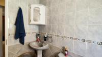 Bathroom 1 - 5 square meters of property in Glenmarais (Glen Marais)