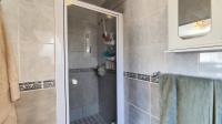 Main Bathroom - 4 square meters of property in Glenmarais (Glen Marais)