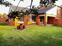 2 Bedroom 2 Bathroom Simplex for Sale for sale in Mooikloof Ridge