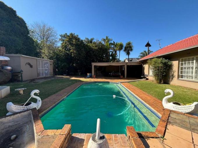 3 Bedroom House for Sale For Sale in Bergbron - MR634322