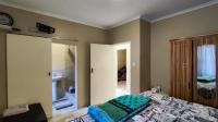 Main Bedroom - 14 square meters of property in Salfin