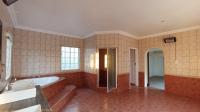 Main Bathroom - 39 square meters of property in Malanshof