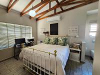 Main Bedroom of property in Waterkloof (Rustenburg)