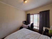Bed Room 2 of property in Mooikloof Ridge