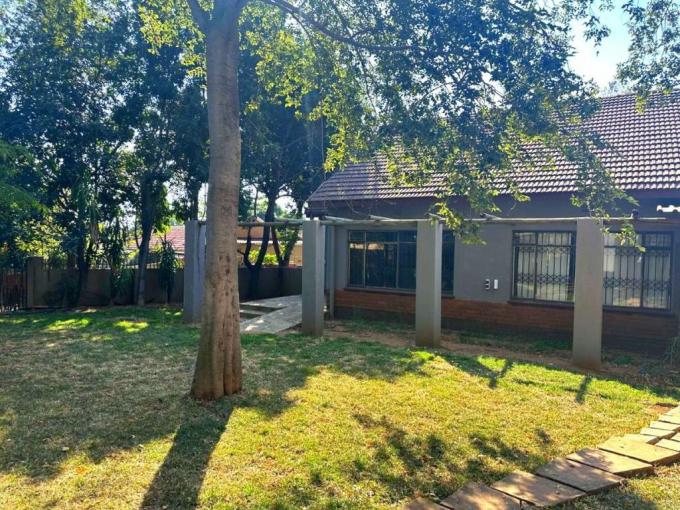 5 Bedroom House for Sale For Sale in Rustenburg - MR634574