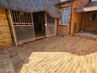 2 Bedroom 1 Bathroom Simplex for Sale for sale in Safarituine