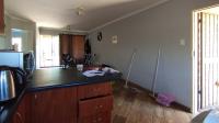 Kitchen - 12 square meters of property in Heuweloord