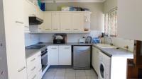 Kitchen - 11 square meters of property in New Germany 