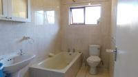 Bathroom 1 - 5 square meters of property in New Germany 