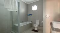 Main Bathroom - 9 square meters of property in Erand Gardens