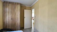 Bed Room 2 - 10 square meters of property in Alberton